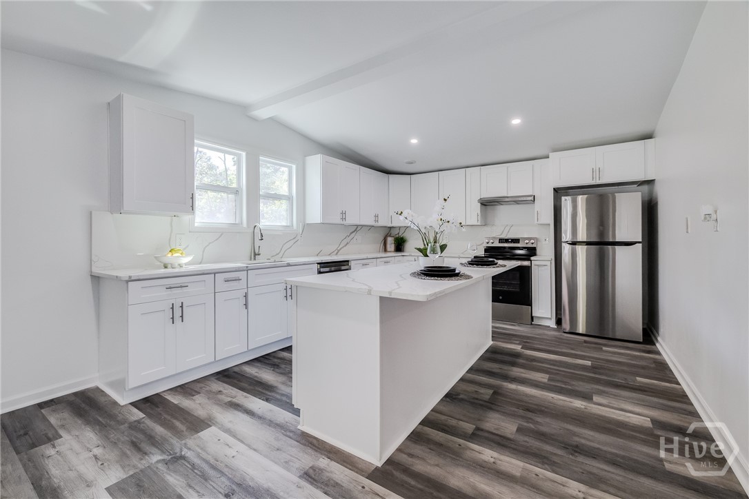 331 Planters Drive Property Photo 4