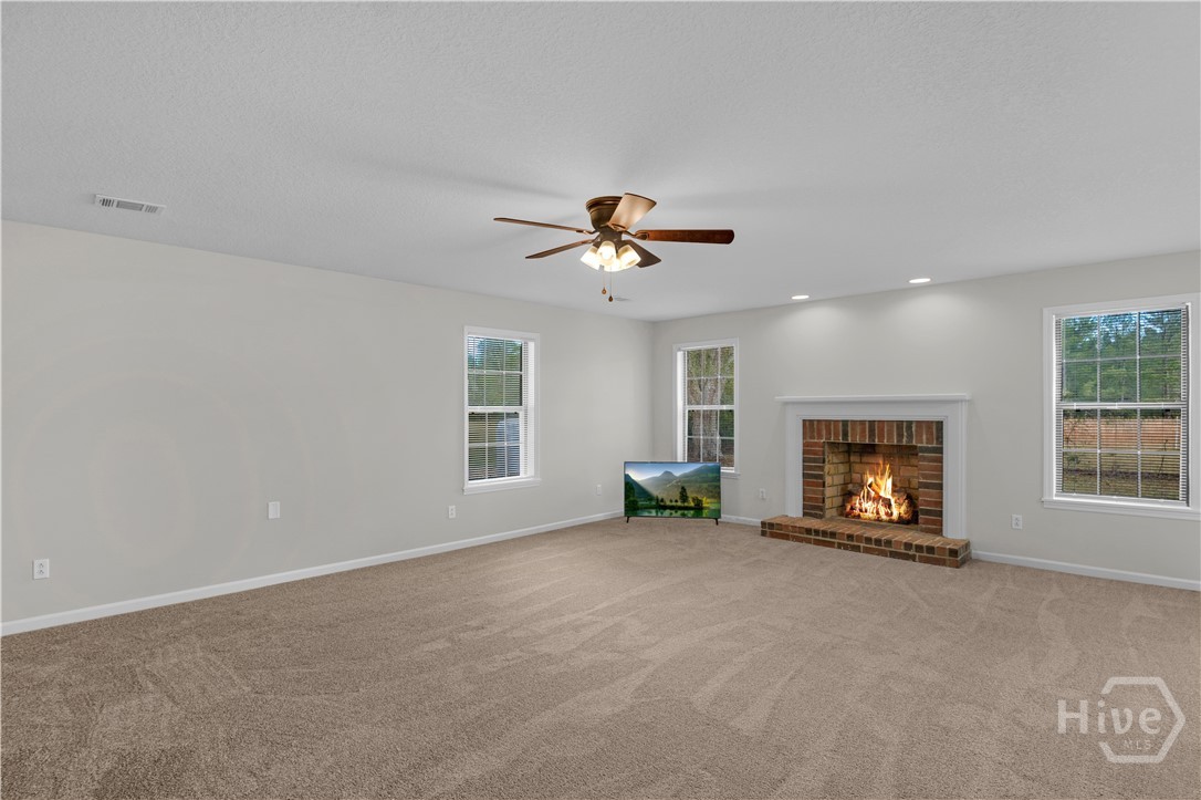 52 Northgate Lane Property Photo 4