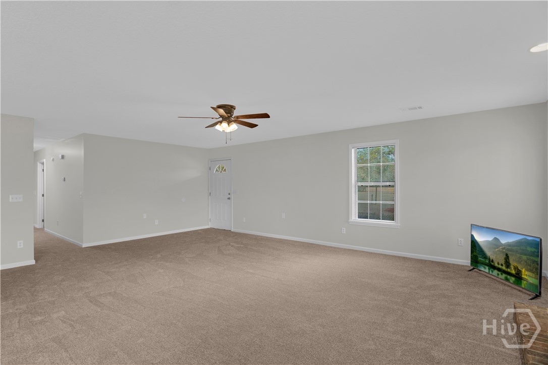 52 Northgate Lane Property Photo 5