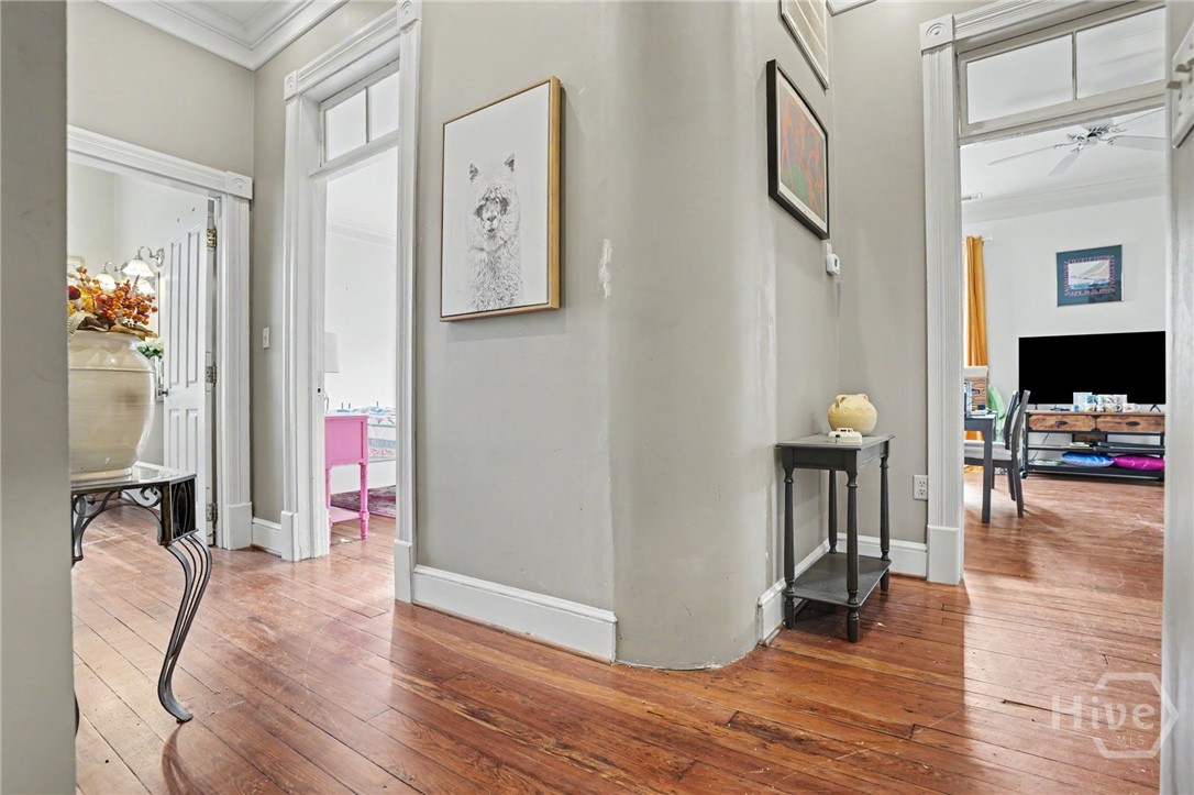 225 W 41st Street Property Photo 12