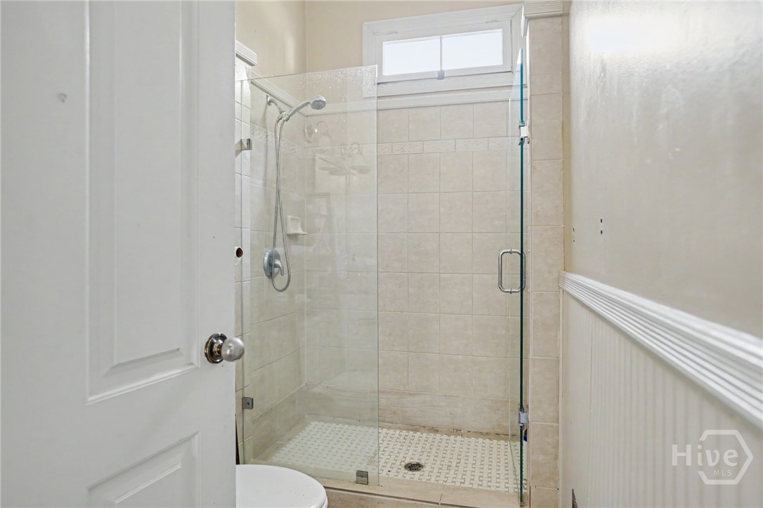 225 W 41st Street Property Photo 19