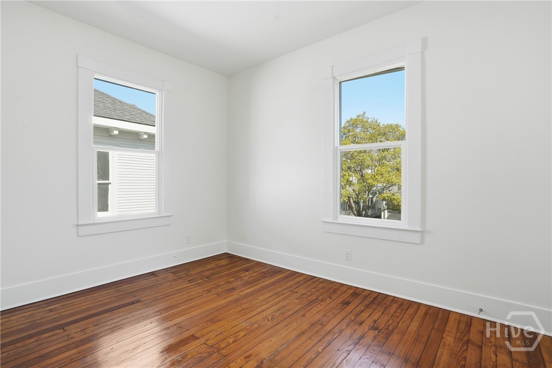 809 E Henry Street Property Photo 29