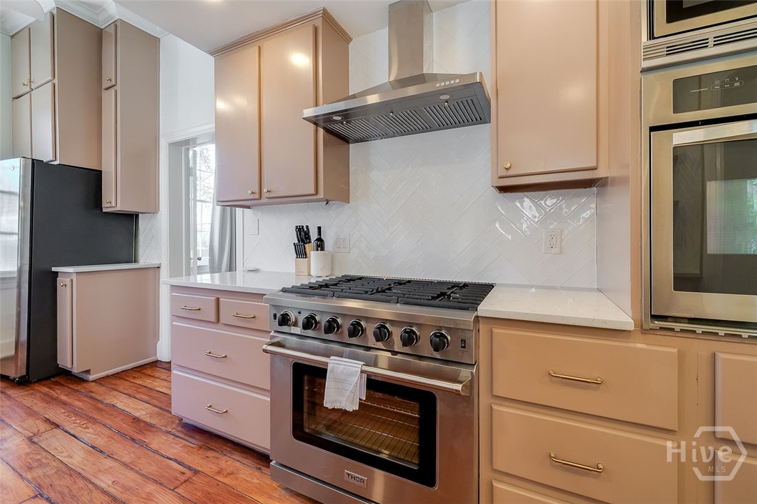 424 E President Street Property Photo 7