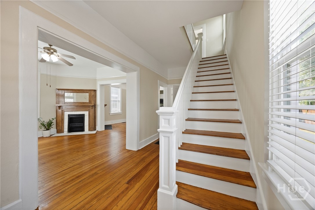 629 E 38th Street Property Photo 5