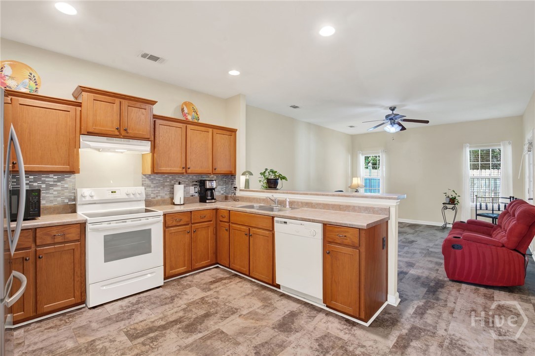 17 Reese Way Property Photo 10