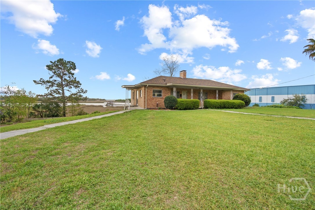 2704 River Drive Property Photo 2