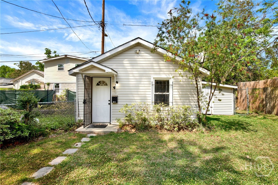 856 E 35th Street Property Photo 41