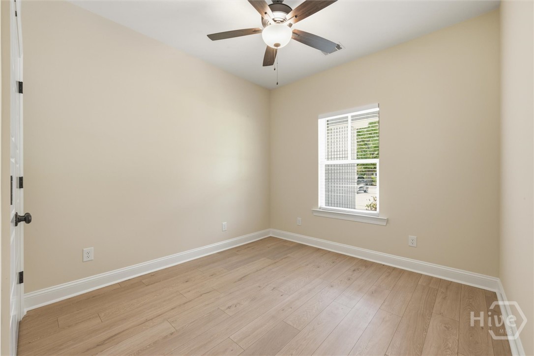 93 Ennis Road Property Photo 34