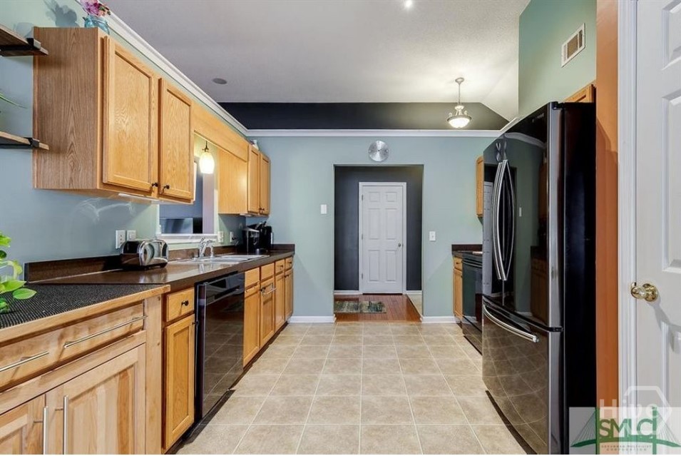 186 Silverton Road Property Photo 15