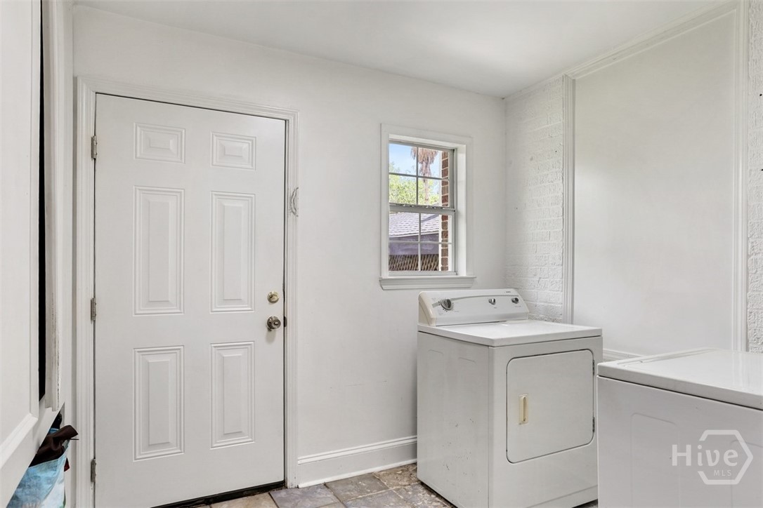 710 E 50th Street Property Photo 20