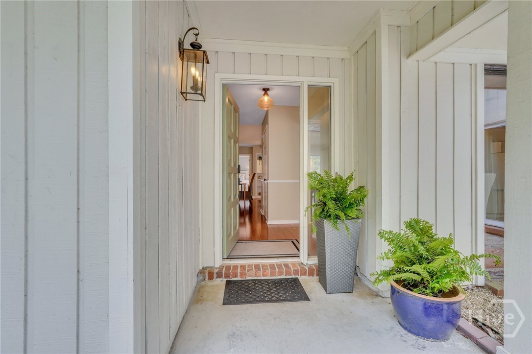 10 Henry Clay Court Property Photo 4
