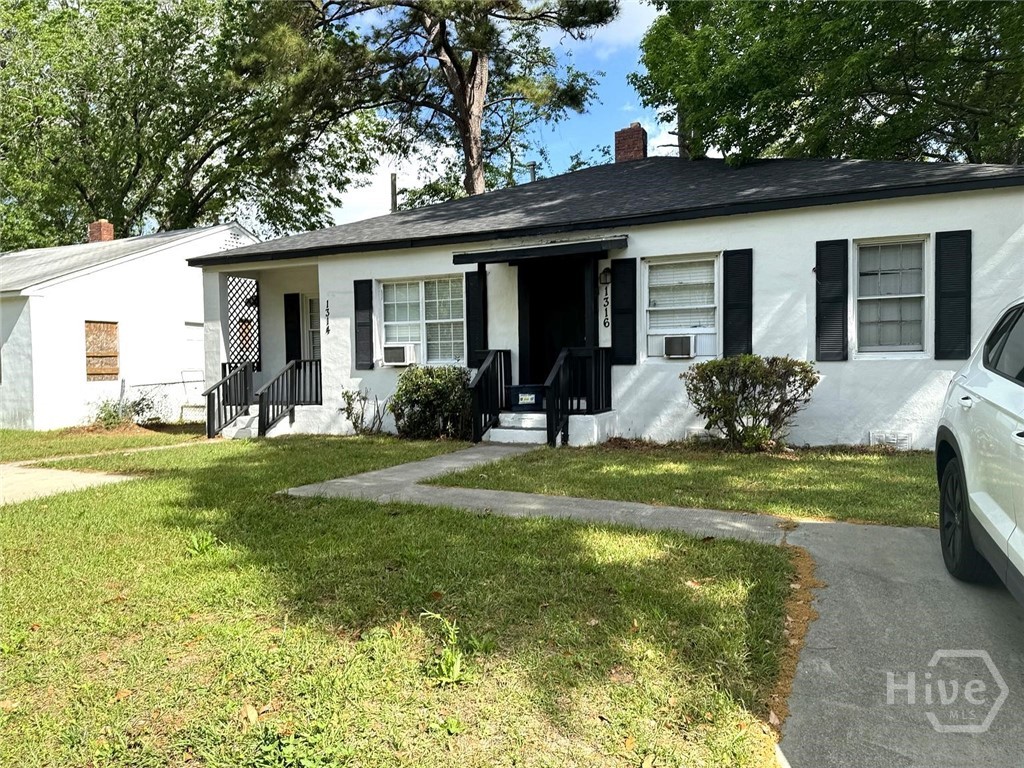 1314 E 54th Street Property Photo 3