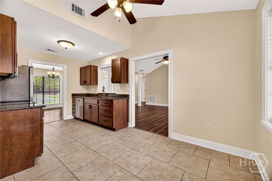 6 Castaway Place Property Photo 21