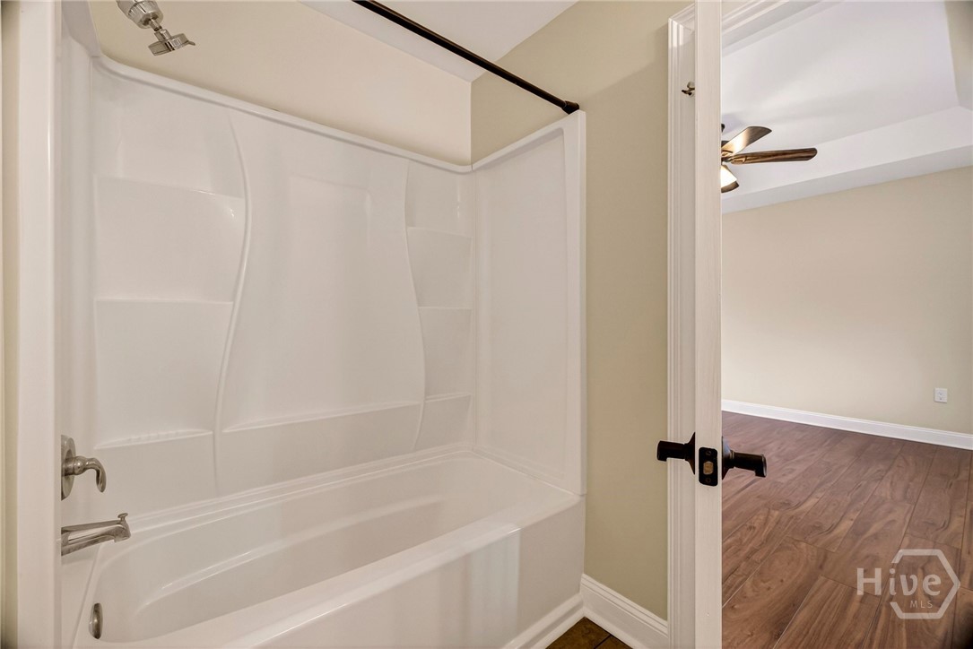 6 Castaway Place Property Photo 32