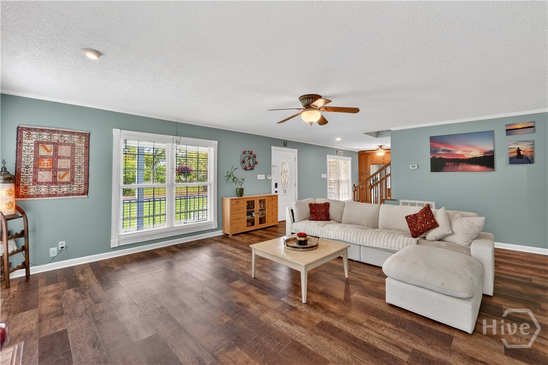 158 Penrose Drive Property Photo 10