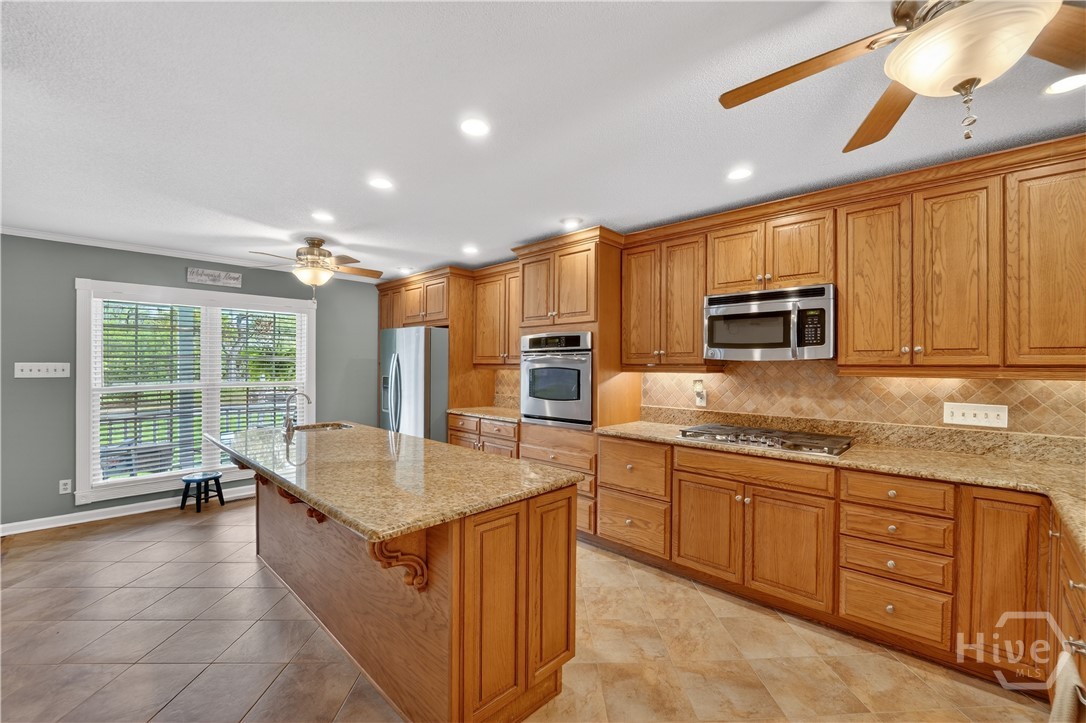 158 Penrose Drive Property Photo 13