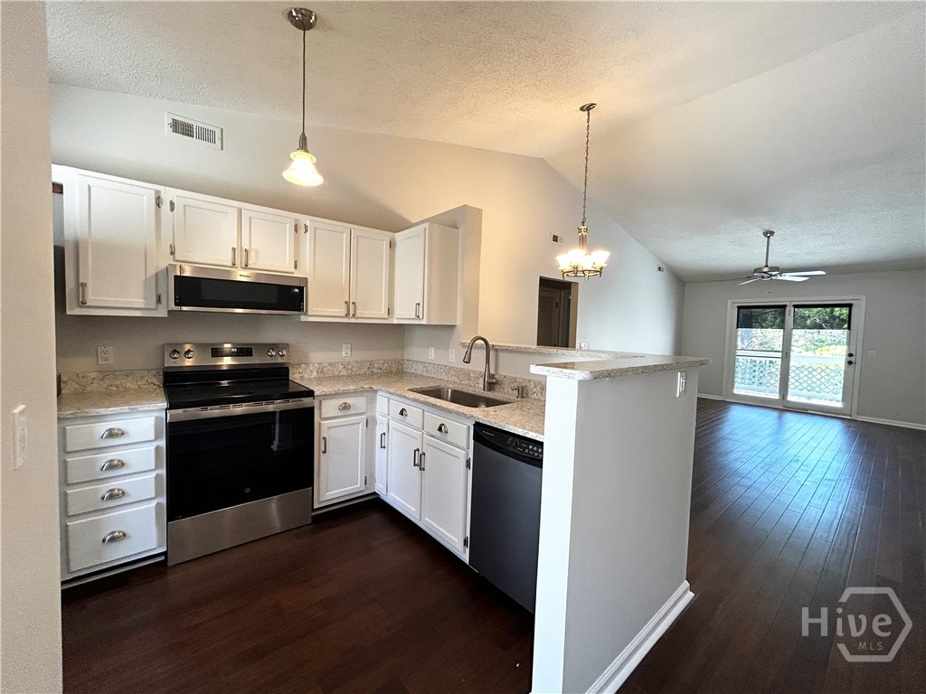 52 Bull River Bluff Drive Property Photo 1
