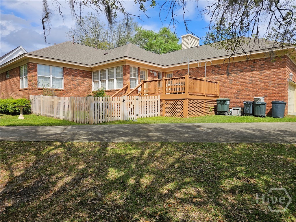 127 Lakeshore Drive Property Photo 4