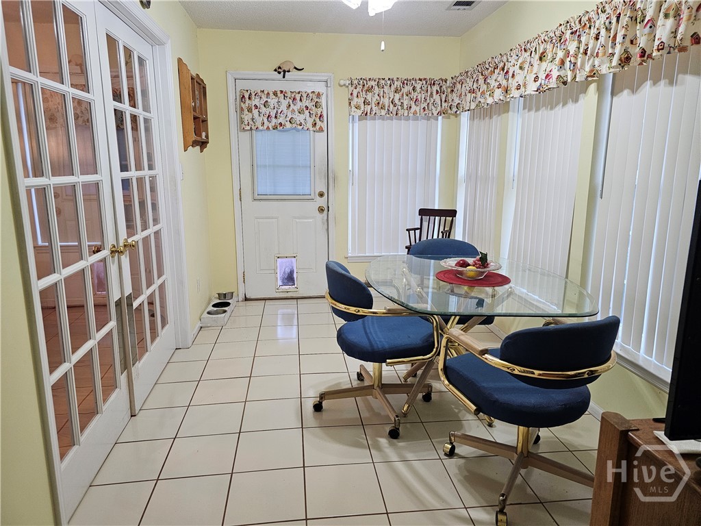 127 Lakeshore Drive Property Photo 11