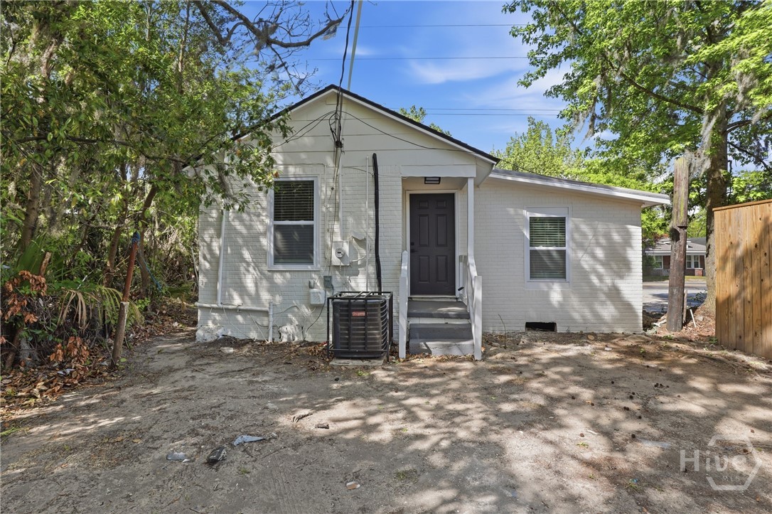 1009 W 52nd Street Property Photo 27