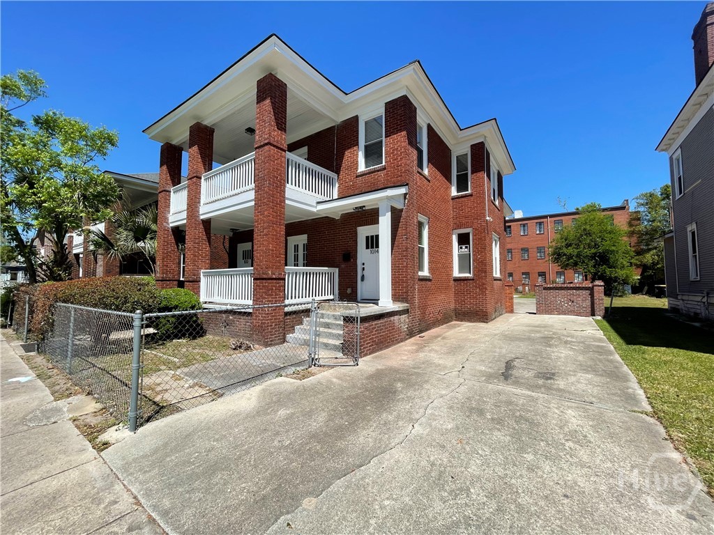 1014 E Anderson Street Property Photo 1