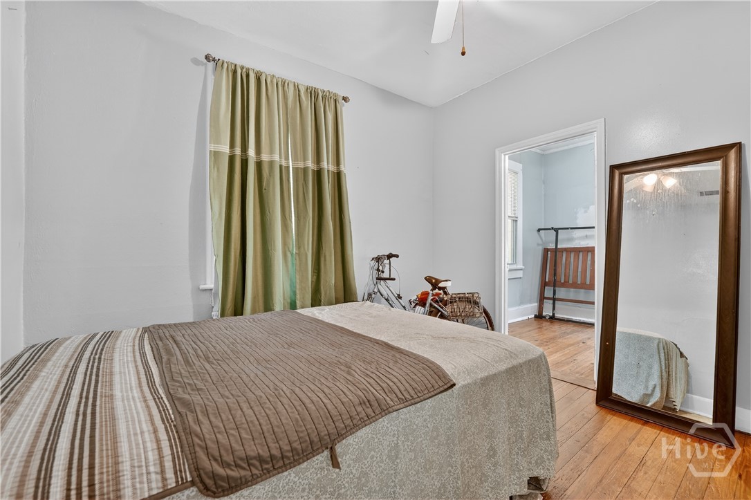 901 W 52nd Street Property Photo 18