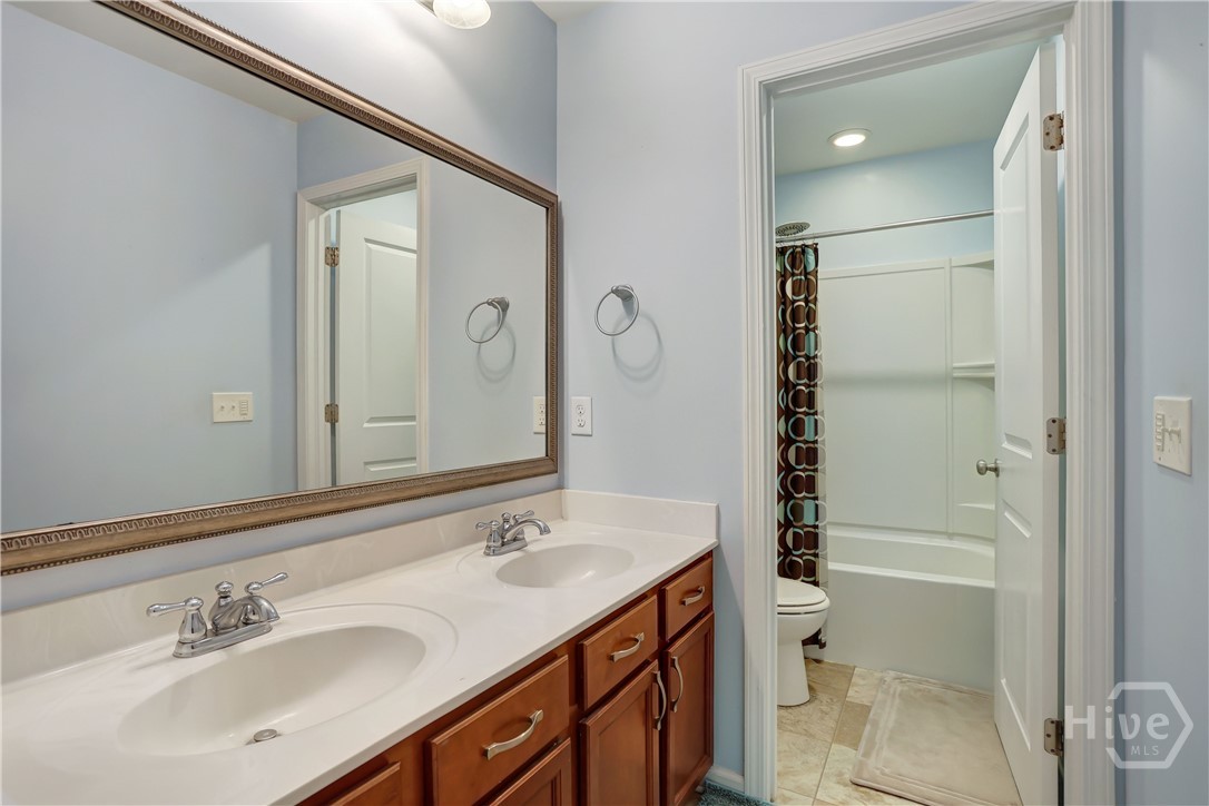 821 Garden Hills Loop Property Photo 40