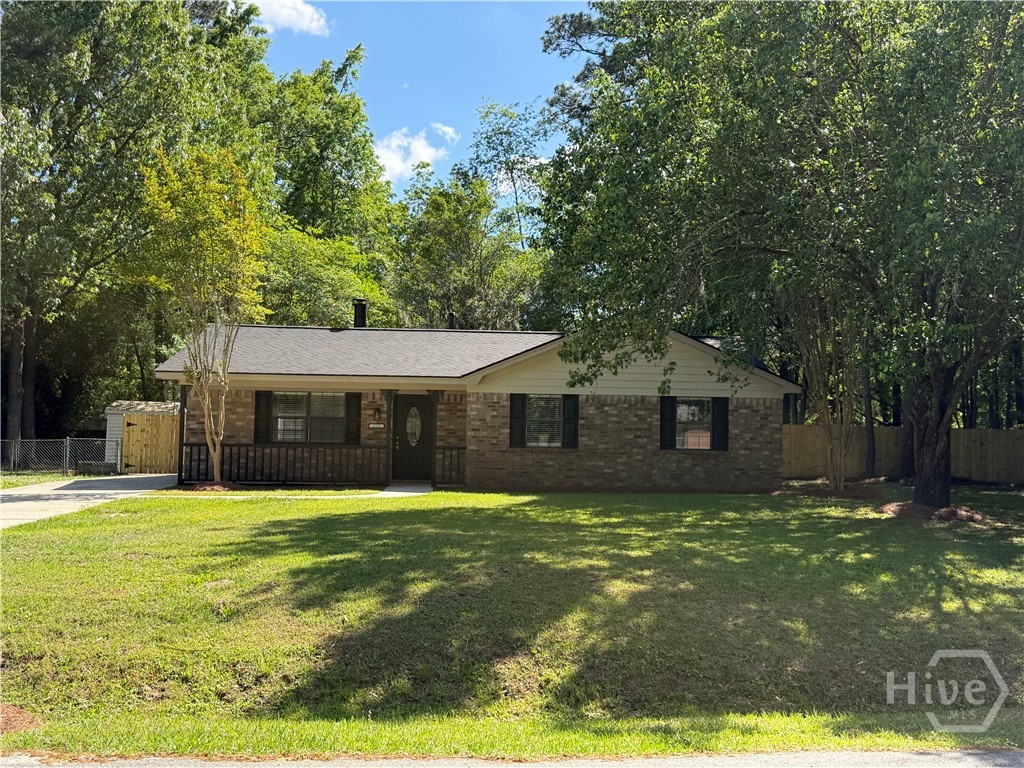 215 Pinecrest Place
