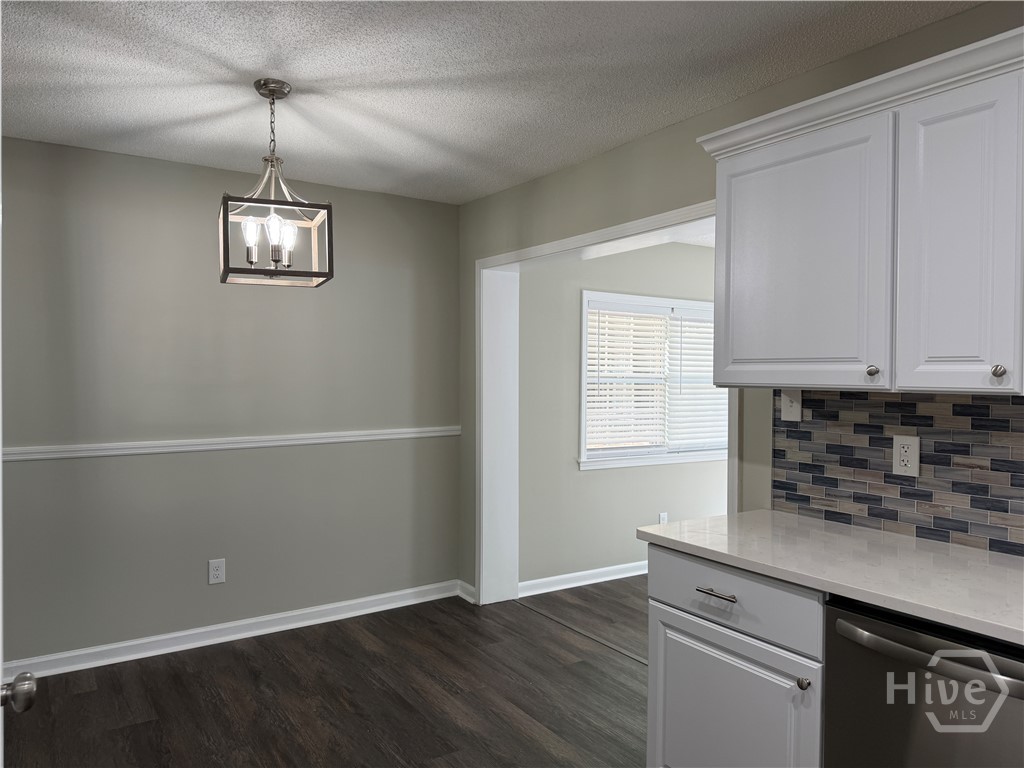 215 Pinecrest Place Property Photo 7