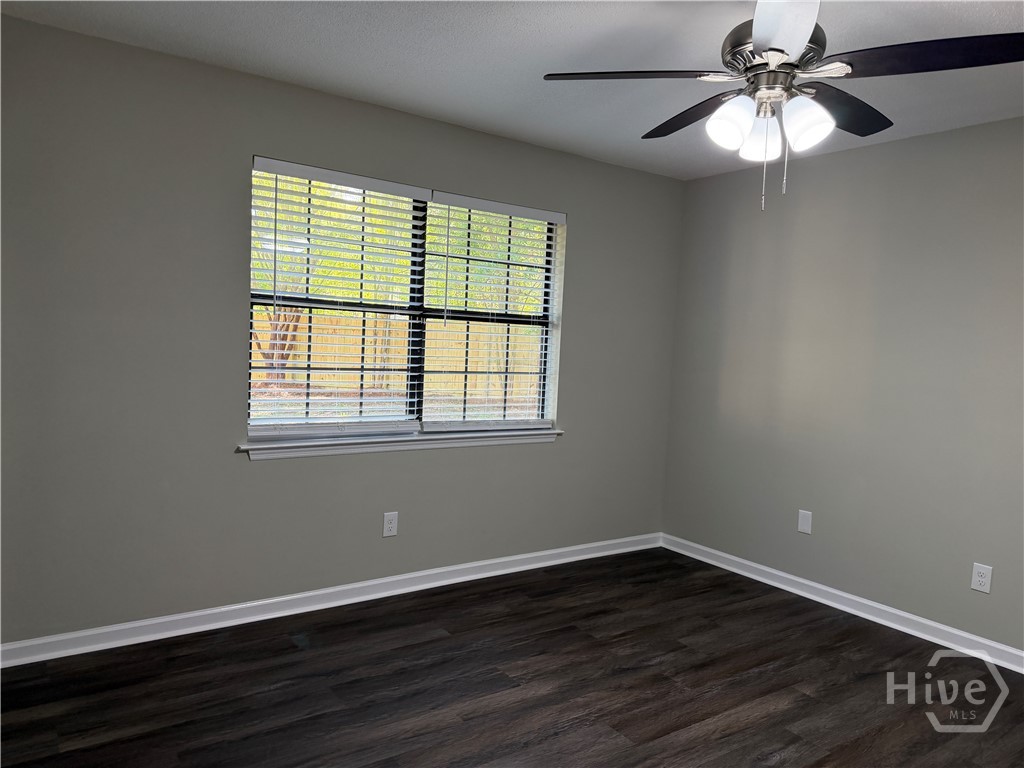 215 Pinecrest Place Property Photo 14