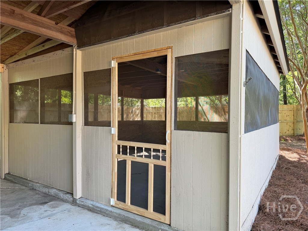 215 Pinecrest Place Property Photo 17