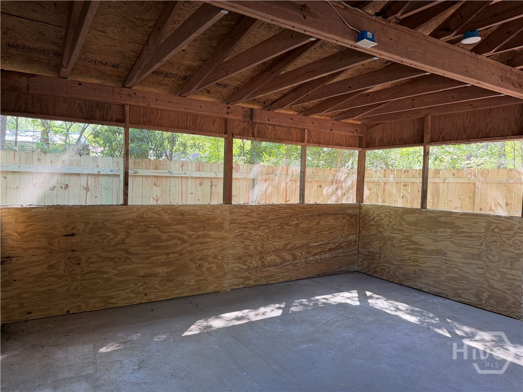 215 Pinecrest Place Property Photo 18