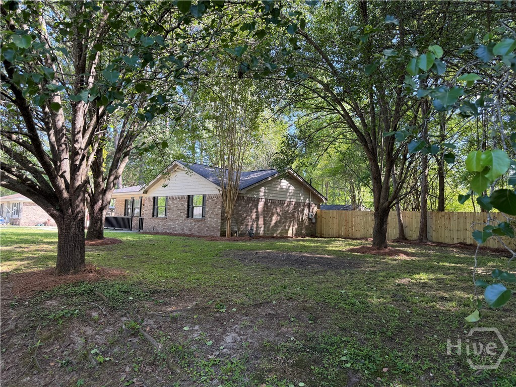 215 Pinecrest Place Property Photo 25