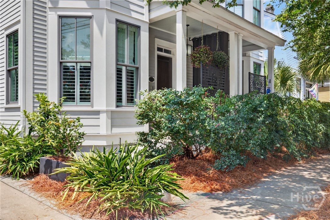 2315 Barnard Street Property Photo 1