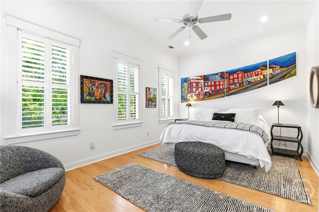 2315 Barnard Street Property Photo 13