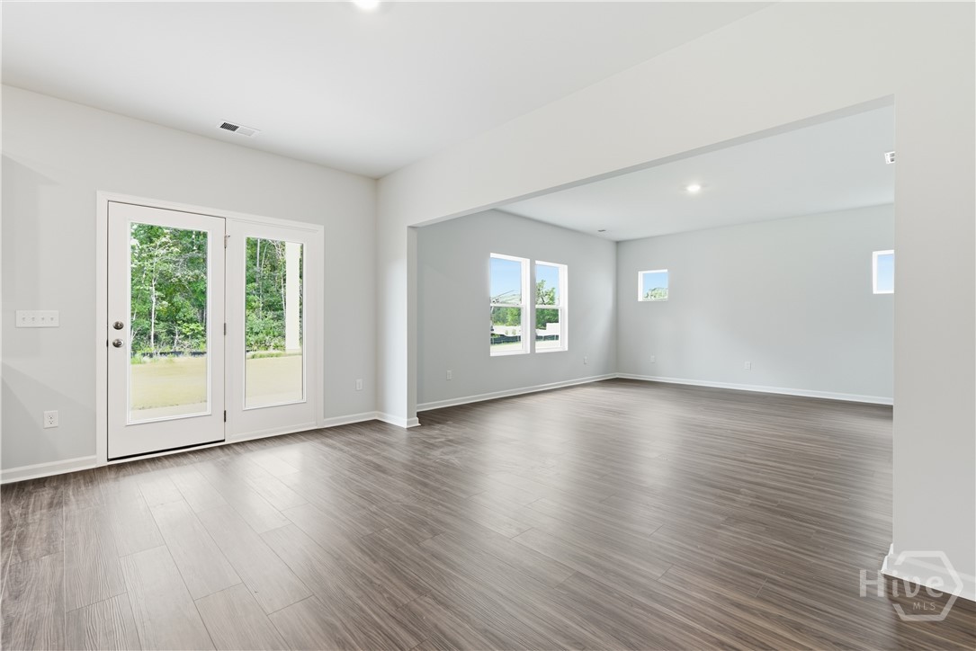 109 Daylily Drive Property Photo 14