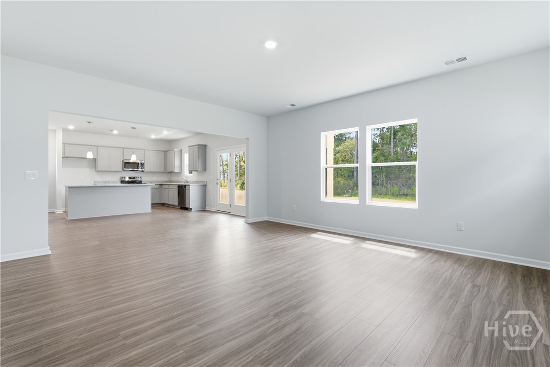 109 Daylily Drive Property Photo 15