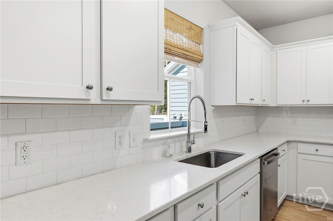 136 Binscombe Lane Property Photo 11
