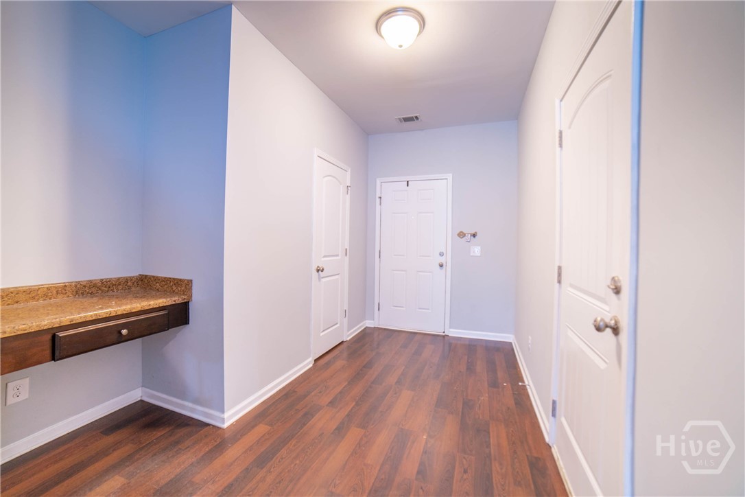 140 Cantle Drive Property Photo 4