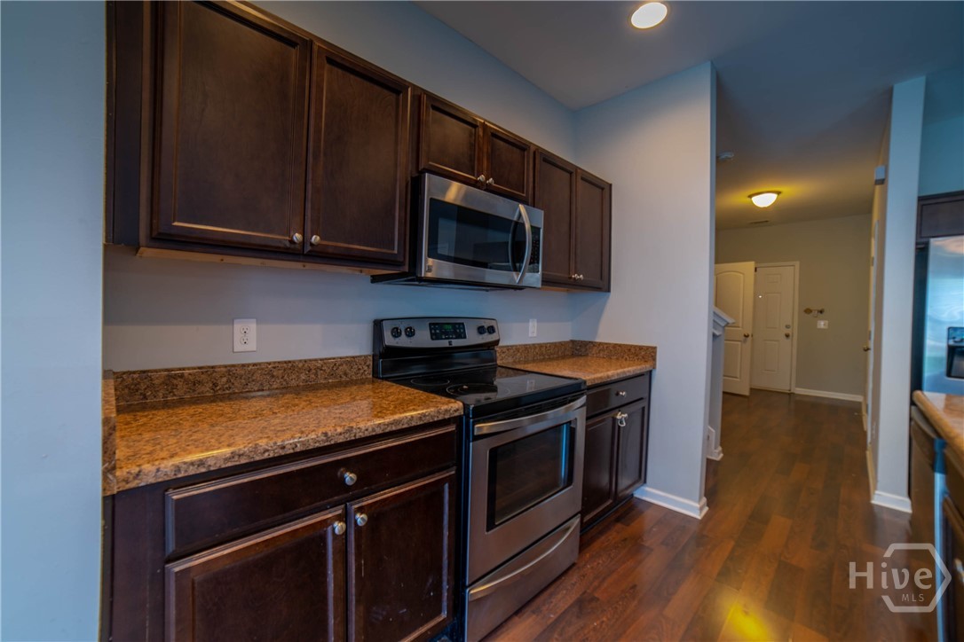140 Cantle Drive Property Photo 11