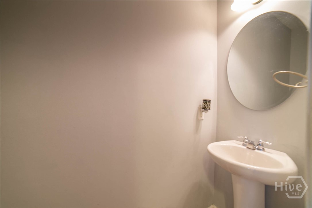 140 Cantle Drive Property Photo 14