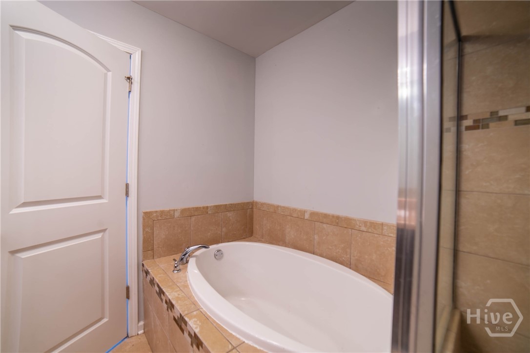140 Cantle Drive Property Photo 18