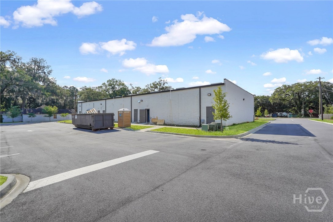 4410 Ogeechee Road B Property Photo 6