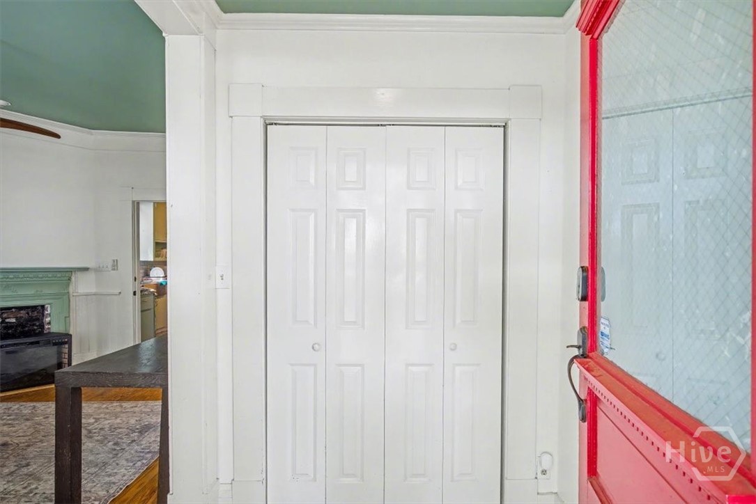 341 E Broad Street Property Photo 14