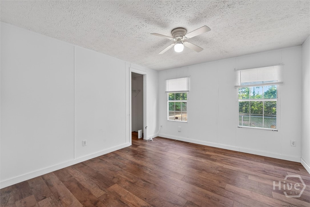 300 Deer Trail Lane Property Photo 19