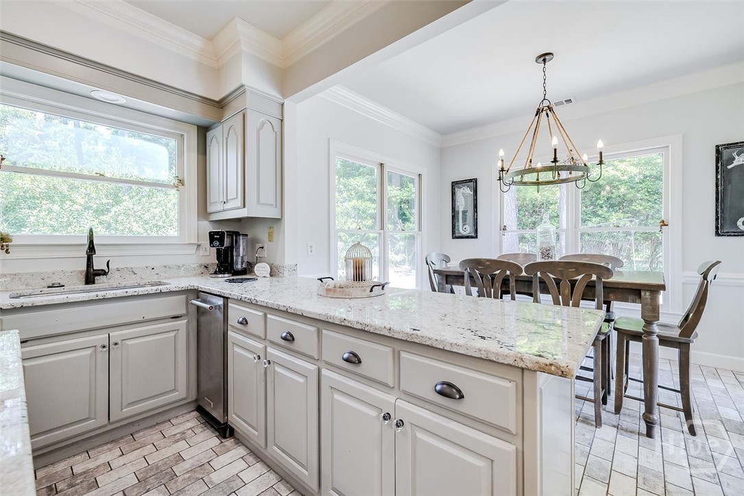 2 Thibault Lane Property Photo 13