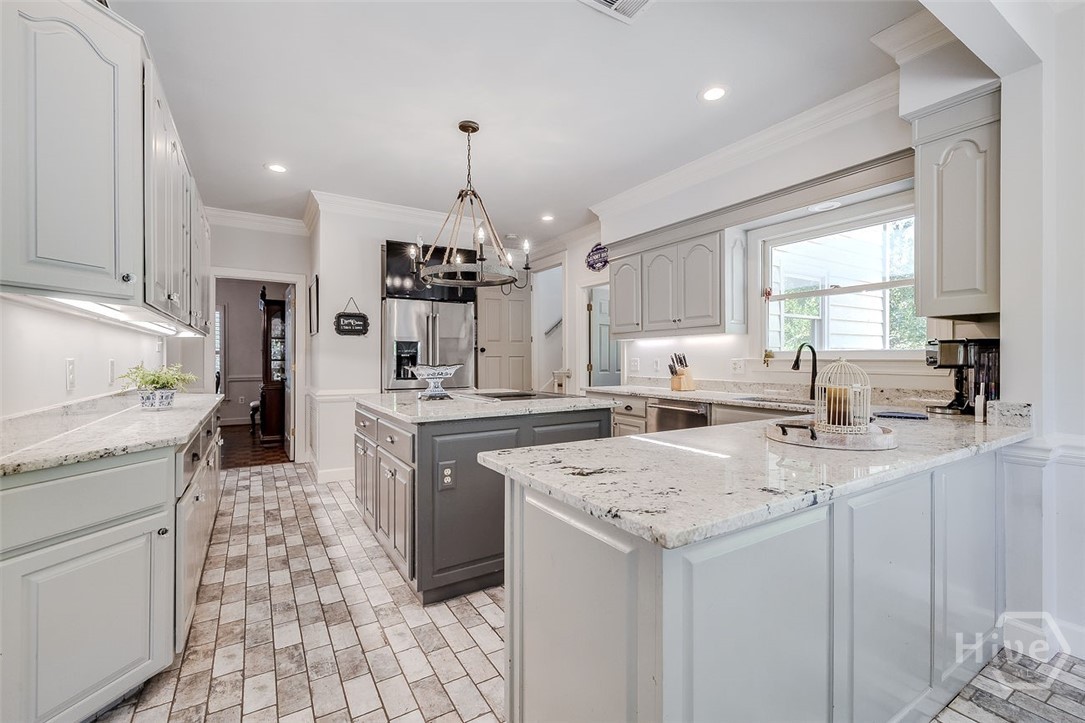 2 Thibault Lane Property Photo 20
