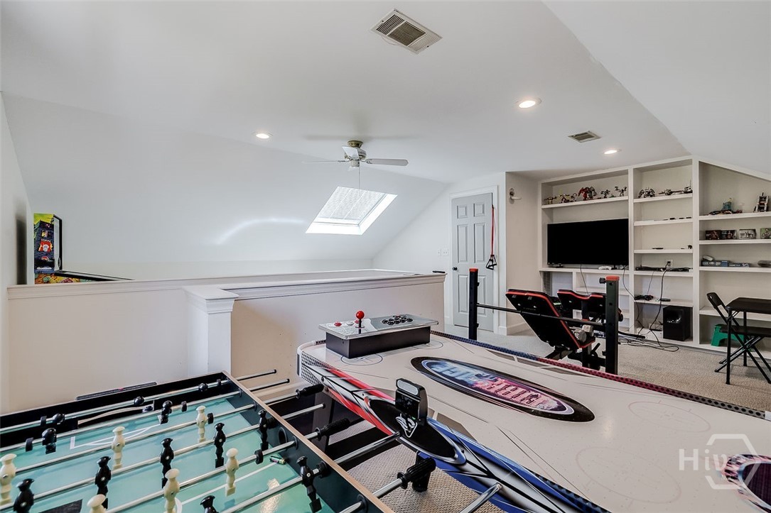 2 Thibault Lane Property Photo 24