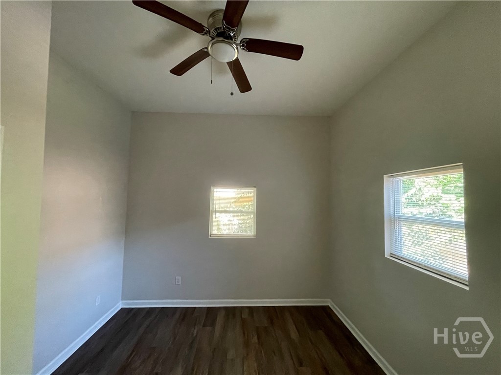 1112 E Bolton Street Property Photo 8