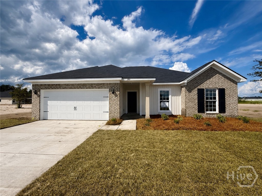 382 Quail Run Way SE Property Photo 1